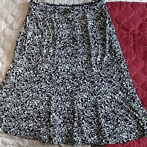 connected apparel Dresses & Skirts - Connected Apparel Black and white swirl skater skirt